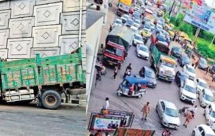 ब्रेक फेल होने पर डंपर ने ई-रिक्शा और कार में मारी टक्कर, 10 घायल