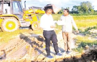 नायब तहसीलदार ने कराई करोड़ की भूमि कब्जा मुक्त