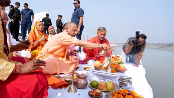 मुख्यमंत्री योगी आदित्यनाथ की सुरक्षा में पत्रकार के नाम पर सेंध लगाने की कोशिश, सूचना विभाग की लापरवाही व निष्क्रियता का है नतीजा
