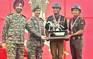 घुड़सवारी प्रतियोगिता में जीती आरवीसी की टीम