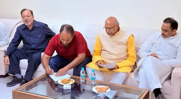 भाजपा नेताओं की पहल से विकुल- सत्यम विवाद खत्म